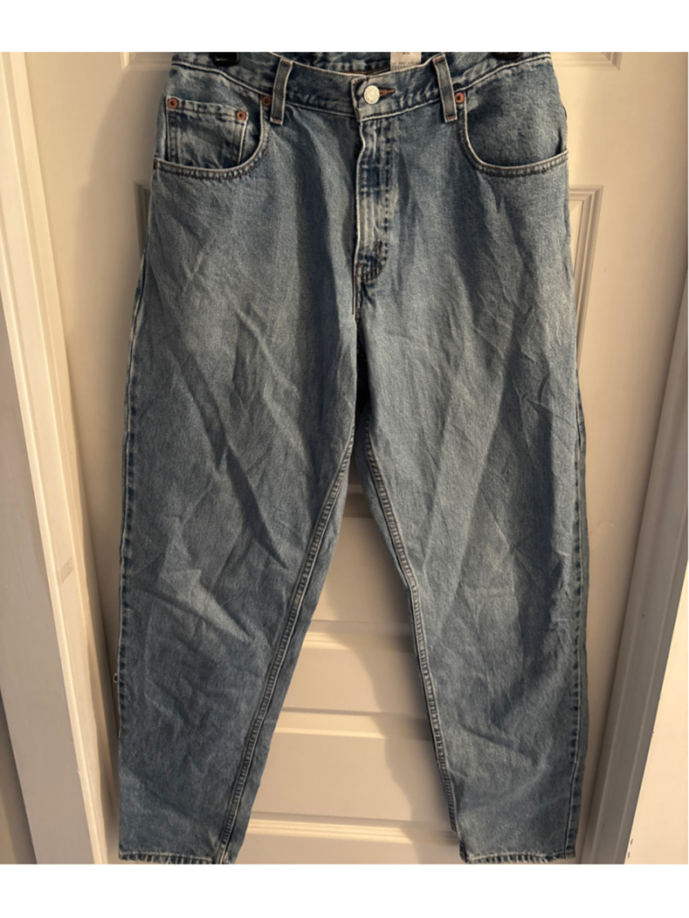 Vintage Men's Levi's 560 Loose Fit Tapered Leg Jeans Blue Waist 30